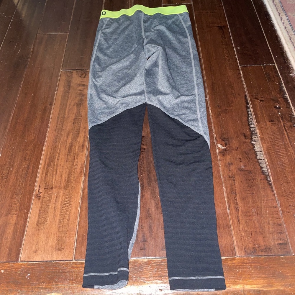 Nike Pro Leggings - Picture 3 of 3